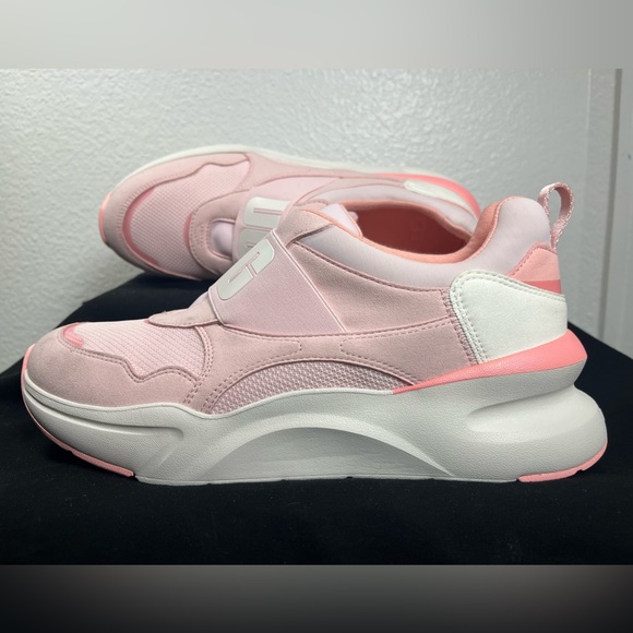 UGG Shoes - UGG Posie Pink / White La Flex Slip On Sneaker - Women’s Size 10